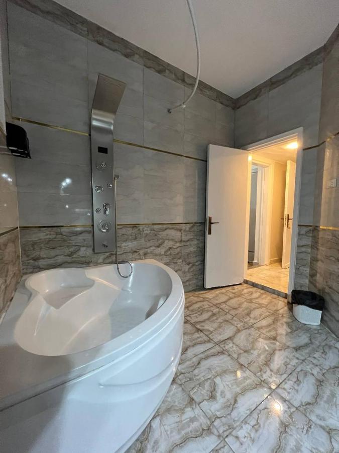 Lucky Hostel Le Caire Extérieur photo