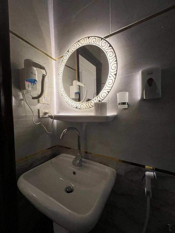 Lucky Hostel Le Caire Extérieur photo